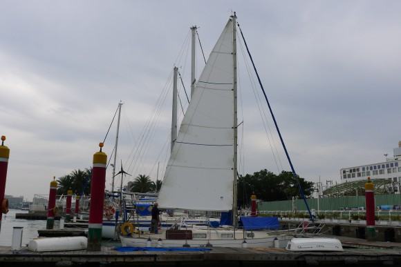 Dock test of our new mainsail